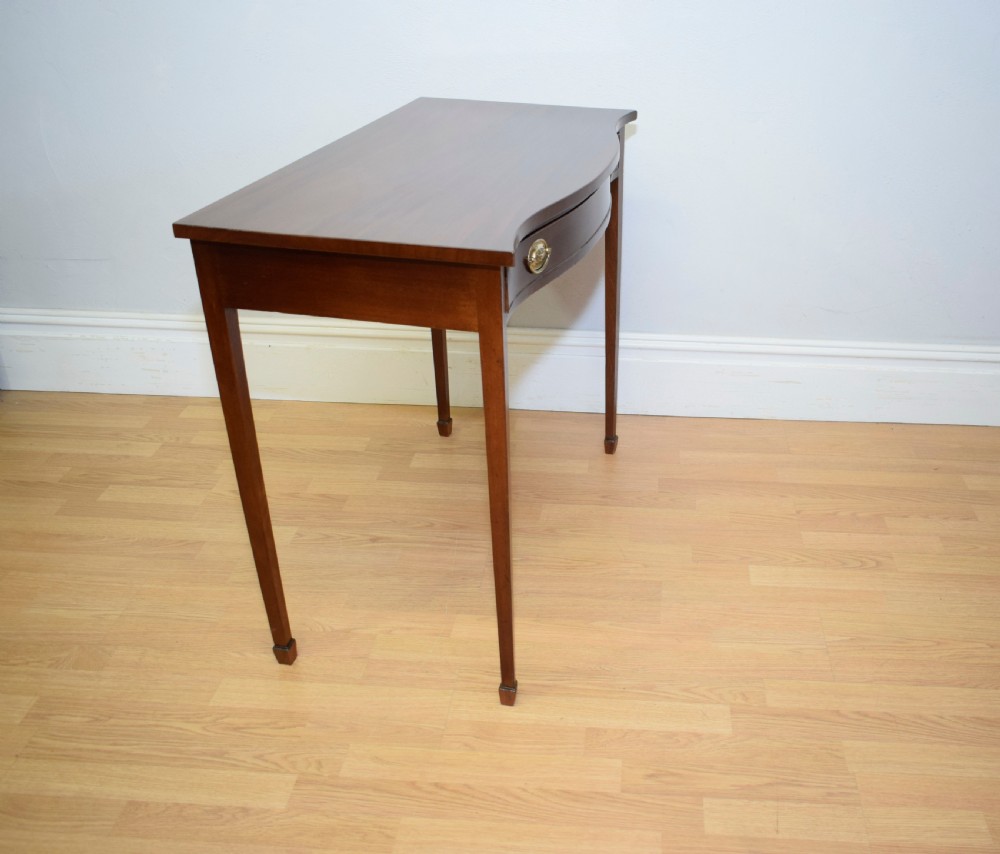 Antique Console Table View VIII