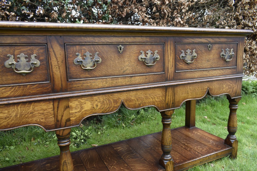 7ft Montgomeryshire  Dresser Base View XIX