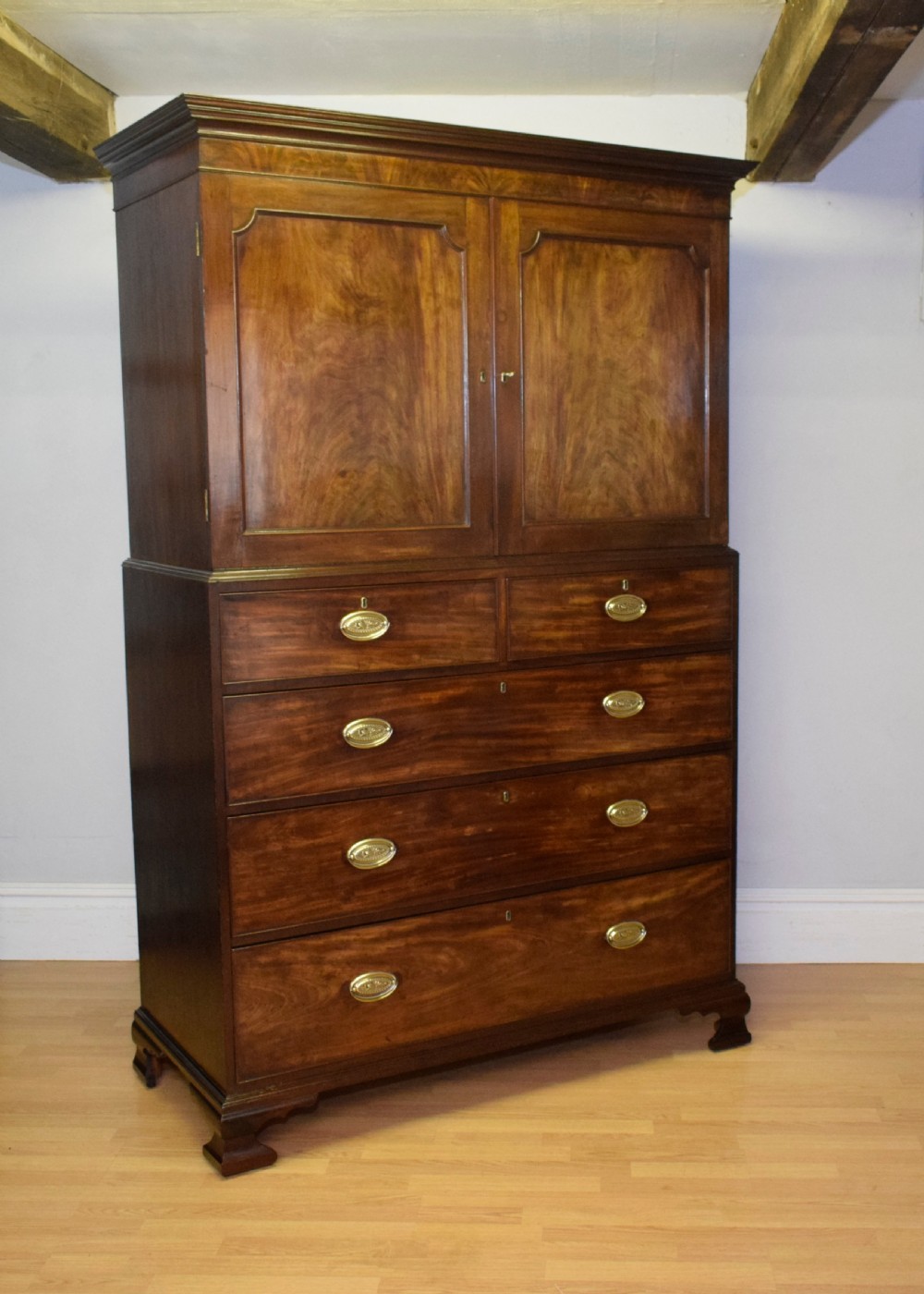 Antique Georgian Period Linen Press