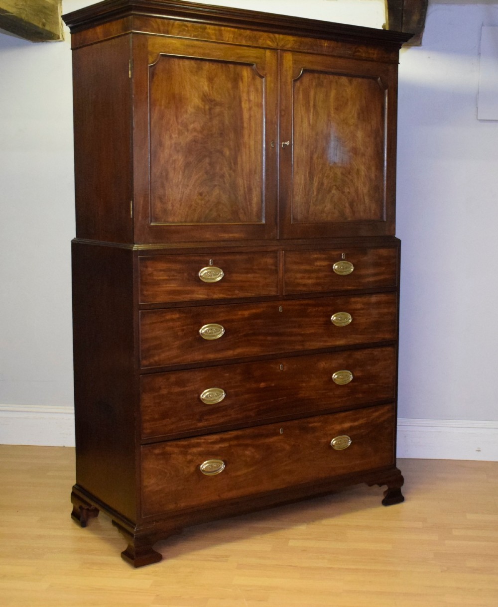 Antique Georgian Period Linen Press View XVII