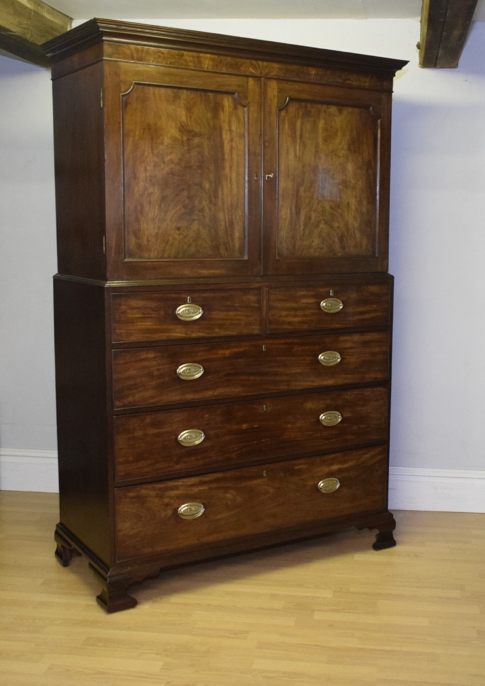 Antique Georgian Period Linen Press View XVIII