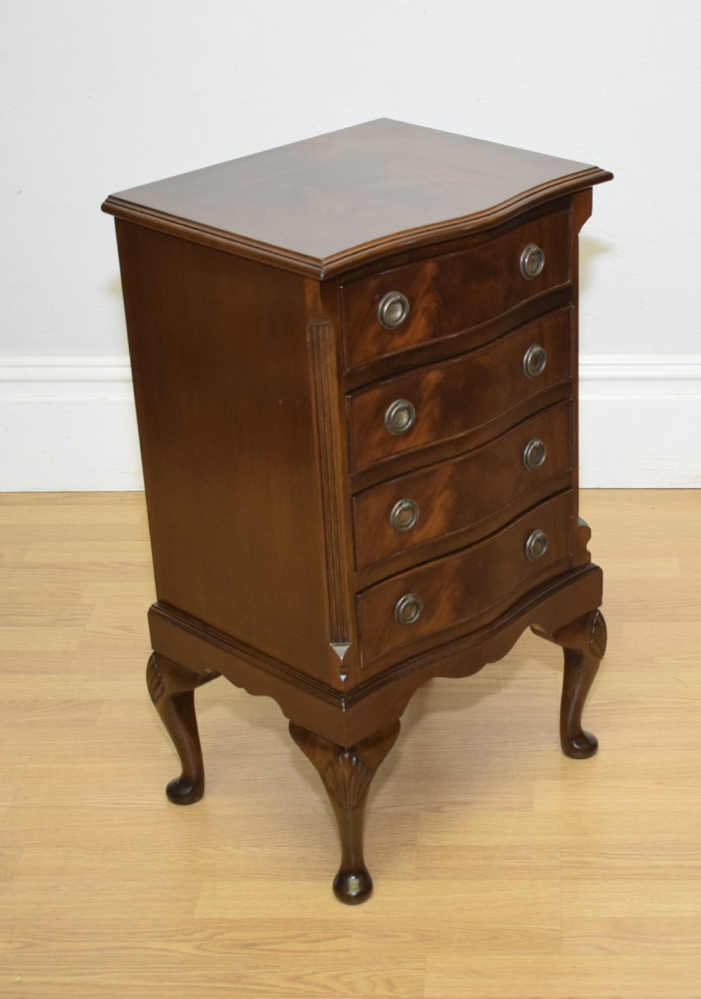 Early 20th Century Chest of Drawers