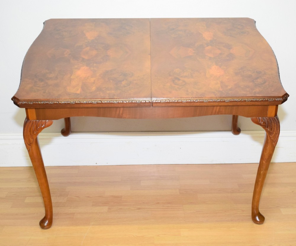 Early 20th Century Walnut Dining Table View IV