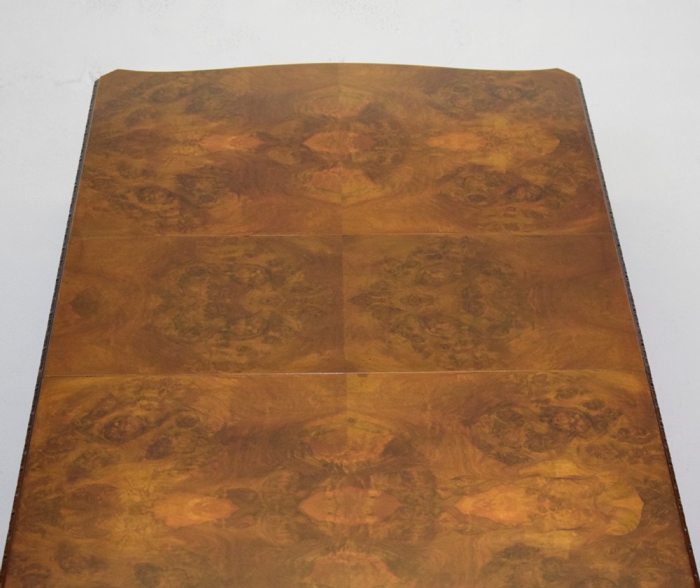 Early 20th Century Walnut Dining Table View XVI