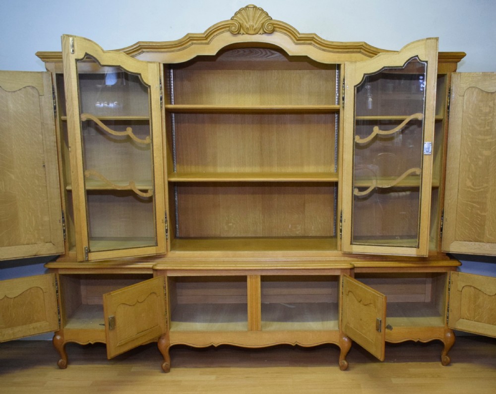Early 20th Century Oak Display Cabinet View XIV