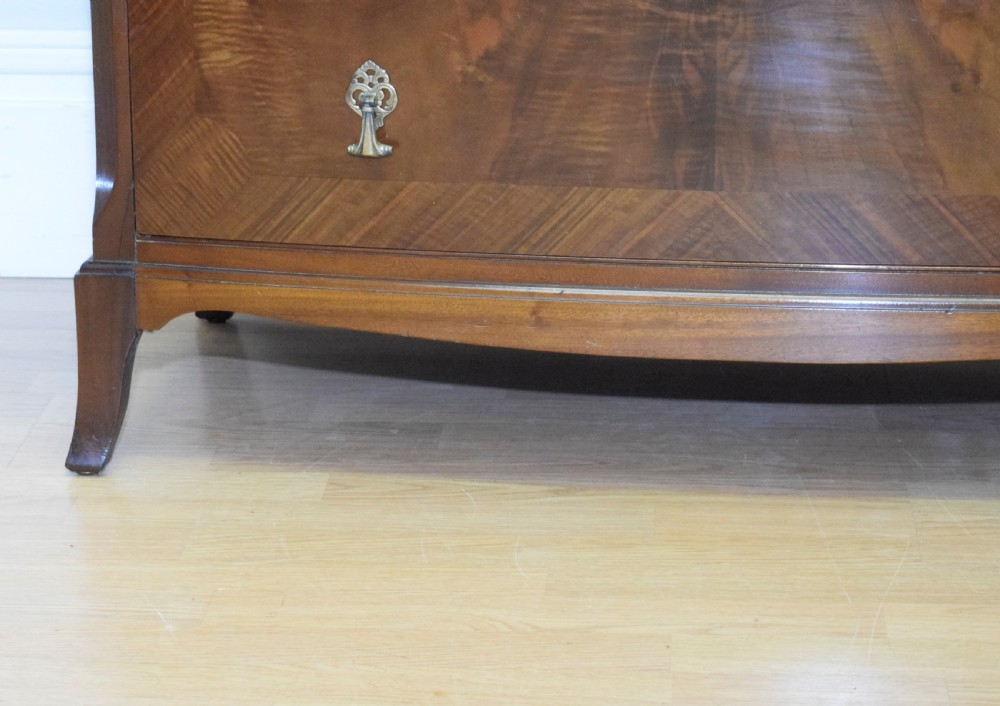 Early 20th Century Walnut Chest of Drawers View V