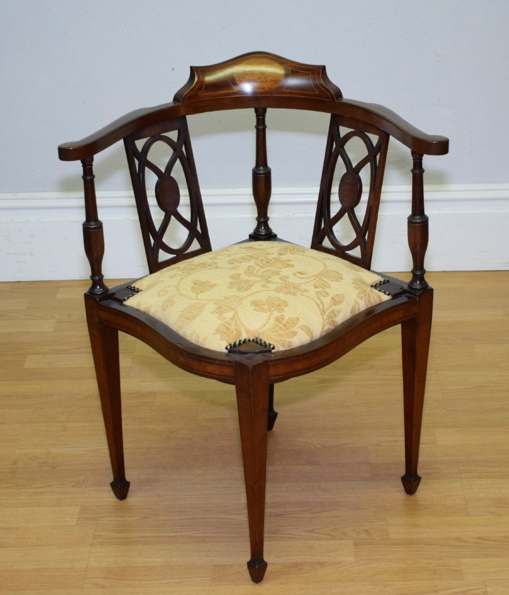 Victorian Corner Chair