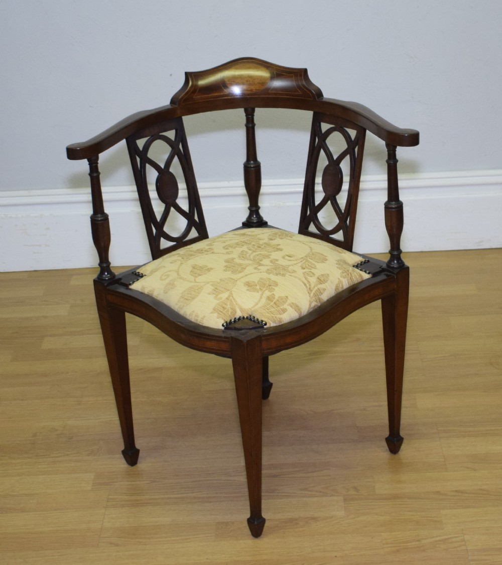 Victorian Corner Chair View II