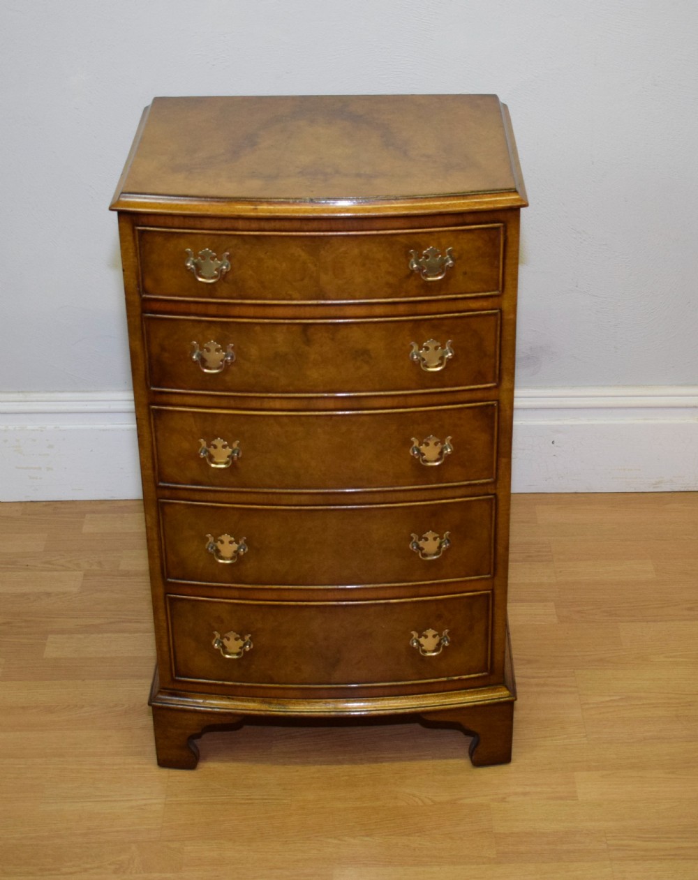 Early 20th Century Burr Walnut Chest View XIII
