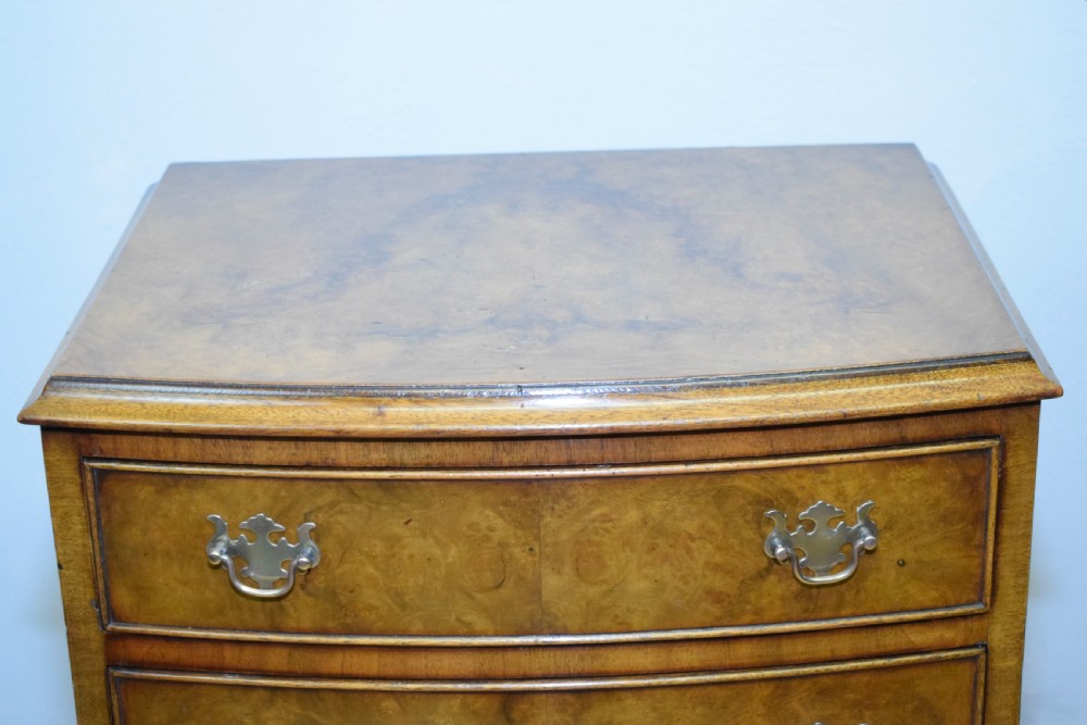 Early 20th Century Burr Walnut Chest View XXV