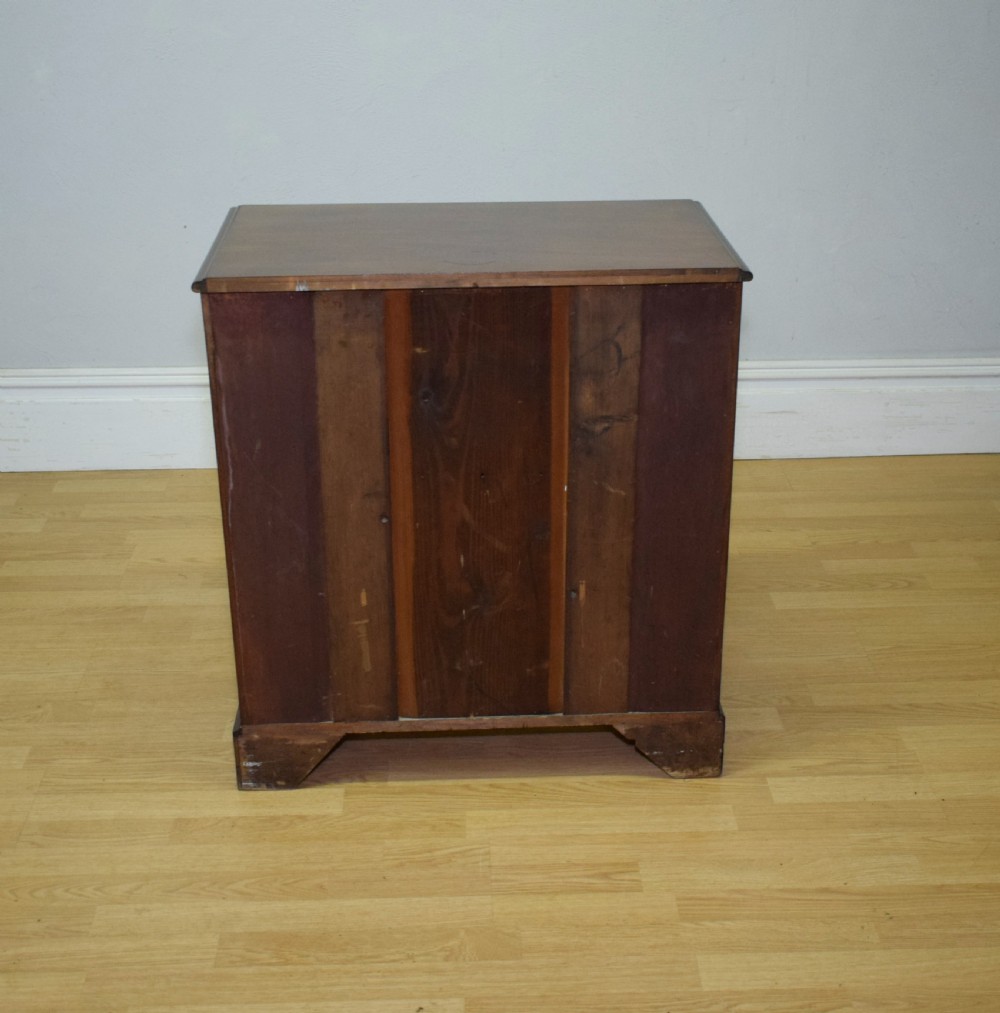 Antique Early 20th Century Chest View XIII
