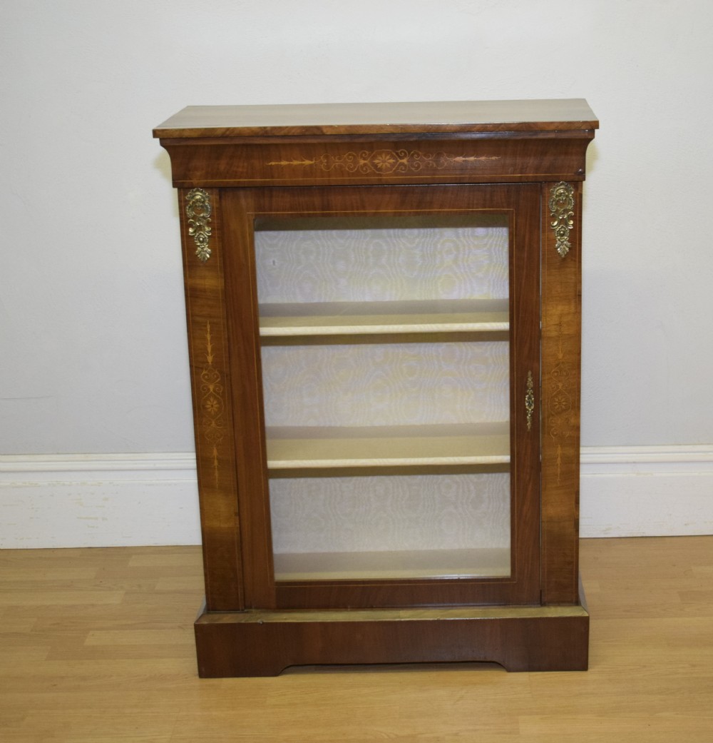 Antique English Victorian Pier Cabinet in Walnut (Circa 1850's) View XX