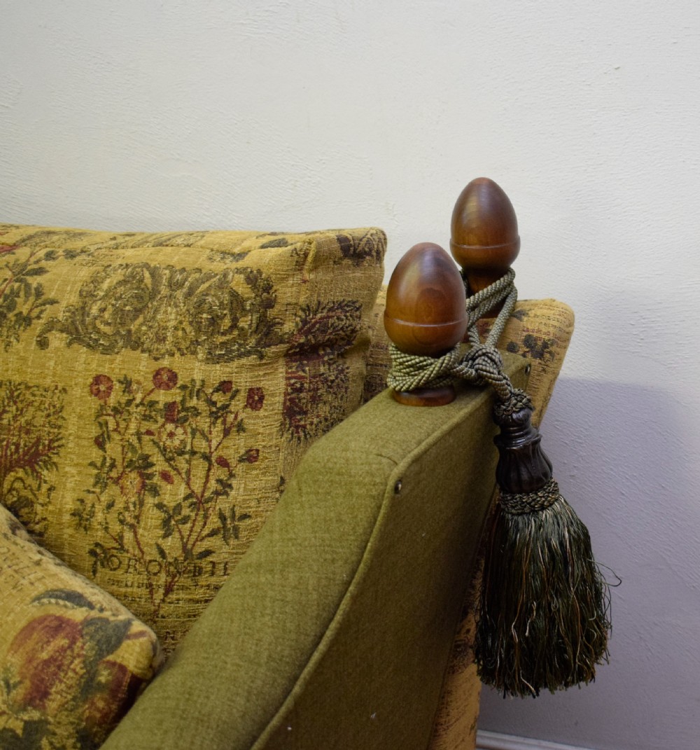 20th Century Settee, Couch, Sofa, Knole View XVI
