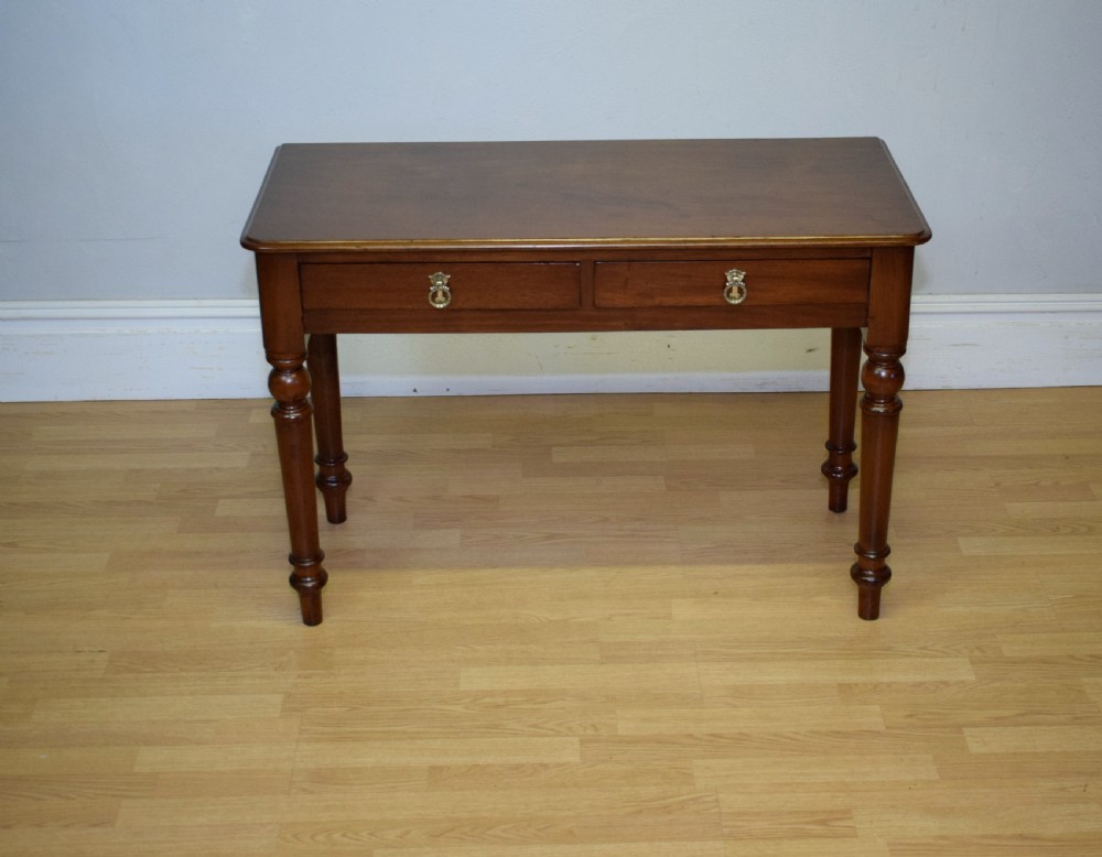  Victorian 2 Drawer Table View V
