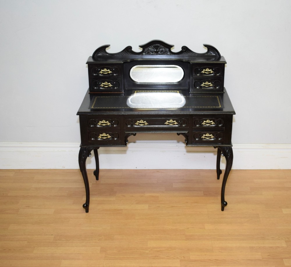  Victorian Desk / Writing Table View X