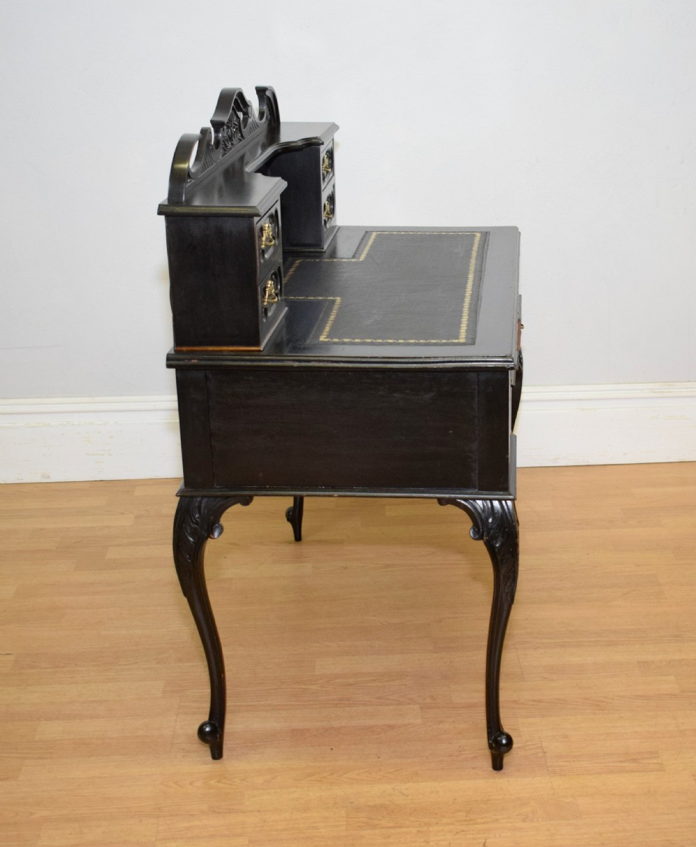  Victorian Desk / Writing Table View XXII