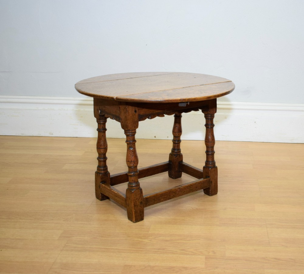 Early 20th Century Oak Lamp Table View XI