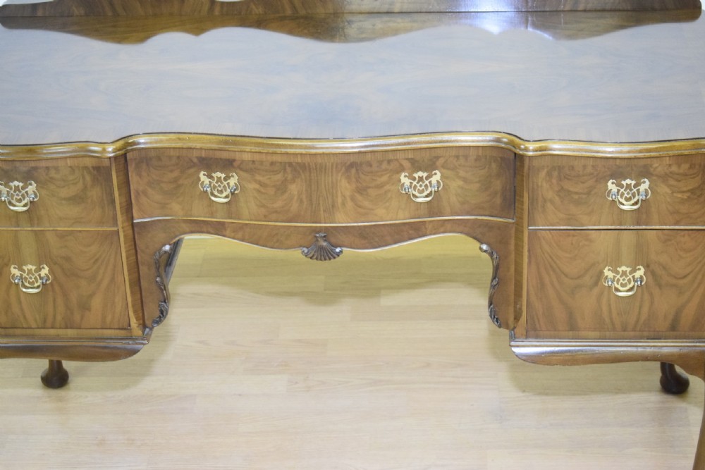 Early 20th Century Walnut Desk View III