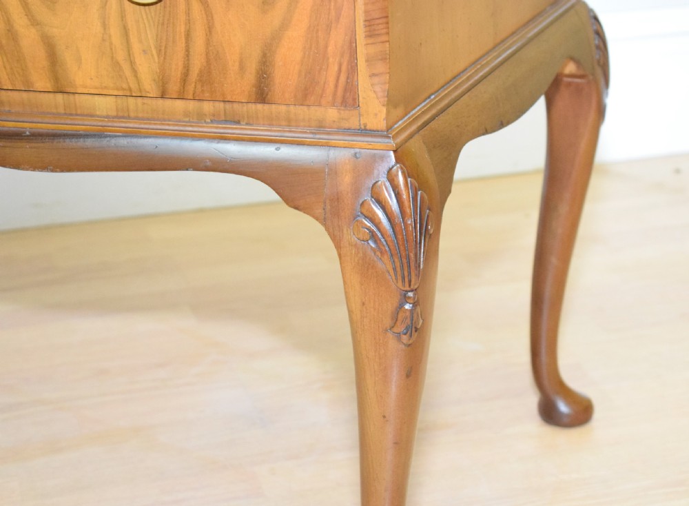 Early 20th Century Walnut Desk View XVI