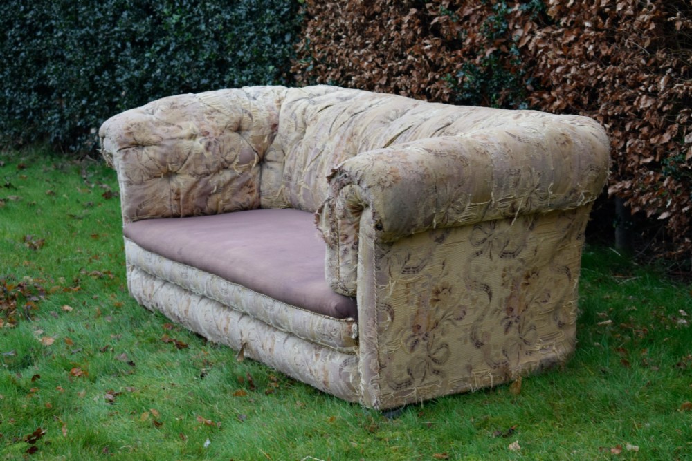 Victorian  Chesterfield Settee View VII