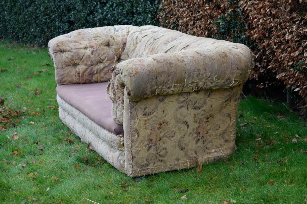 Victorian  Chesterfield Settee View IX