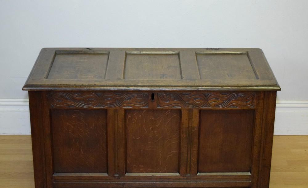 William & Mary Period Oak Coffer View XII