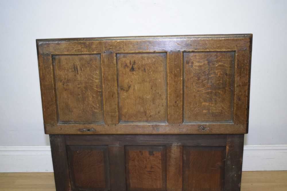 William & Mary Period Oak Coffer View XIII