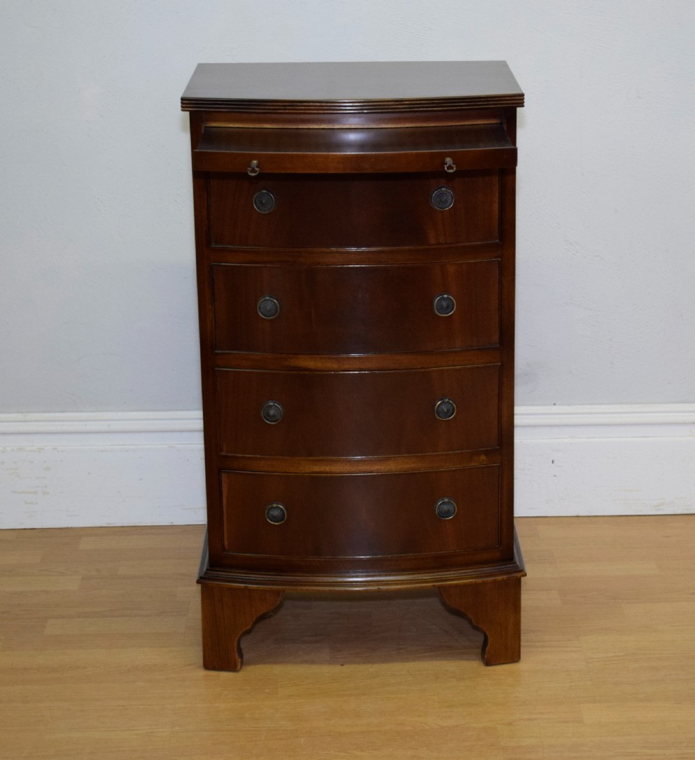 Early 20th Century Chest View IX