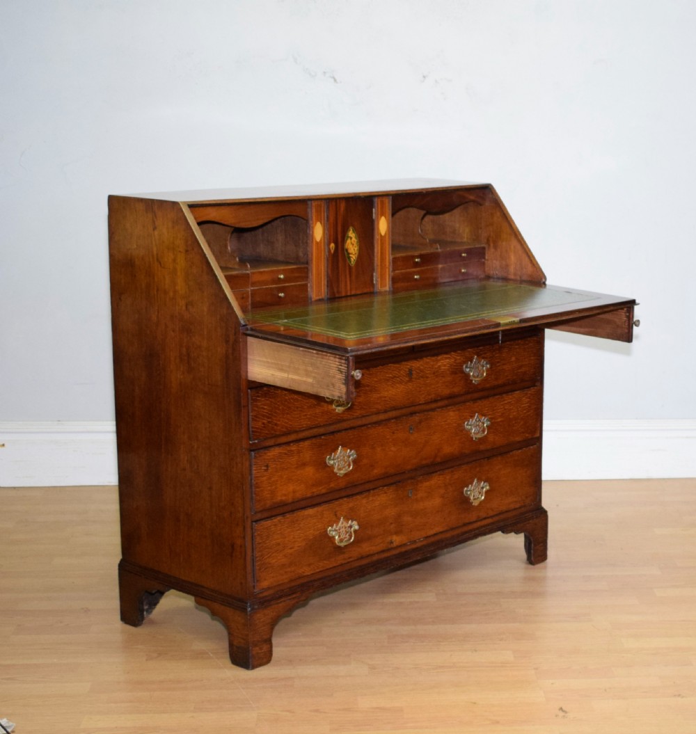 Georgian Period Oak Bureau View XVI