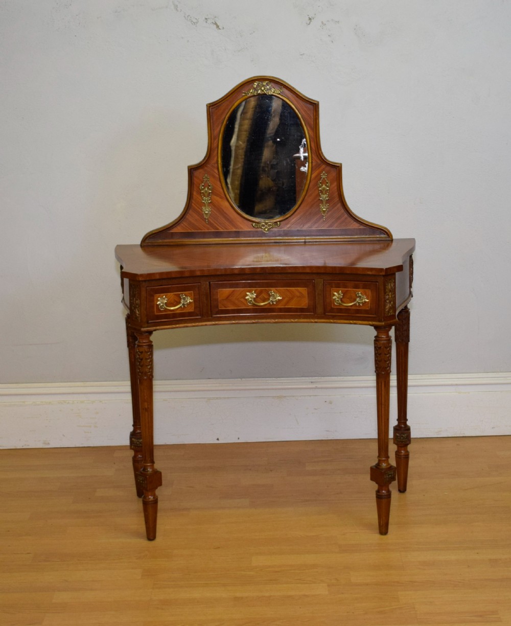 Early 20th Century French Dressing Table View II