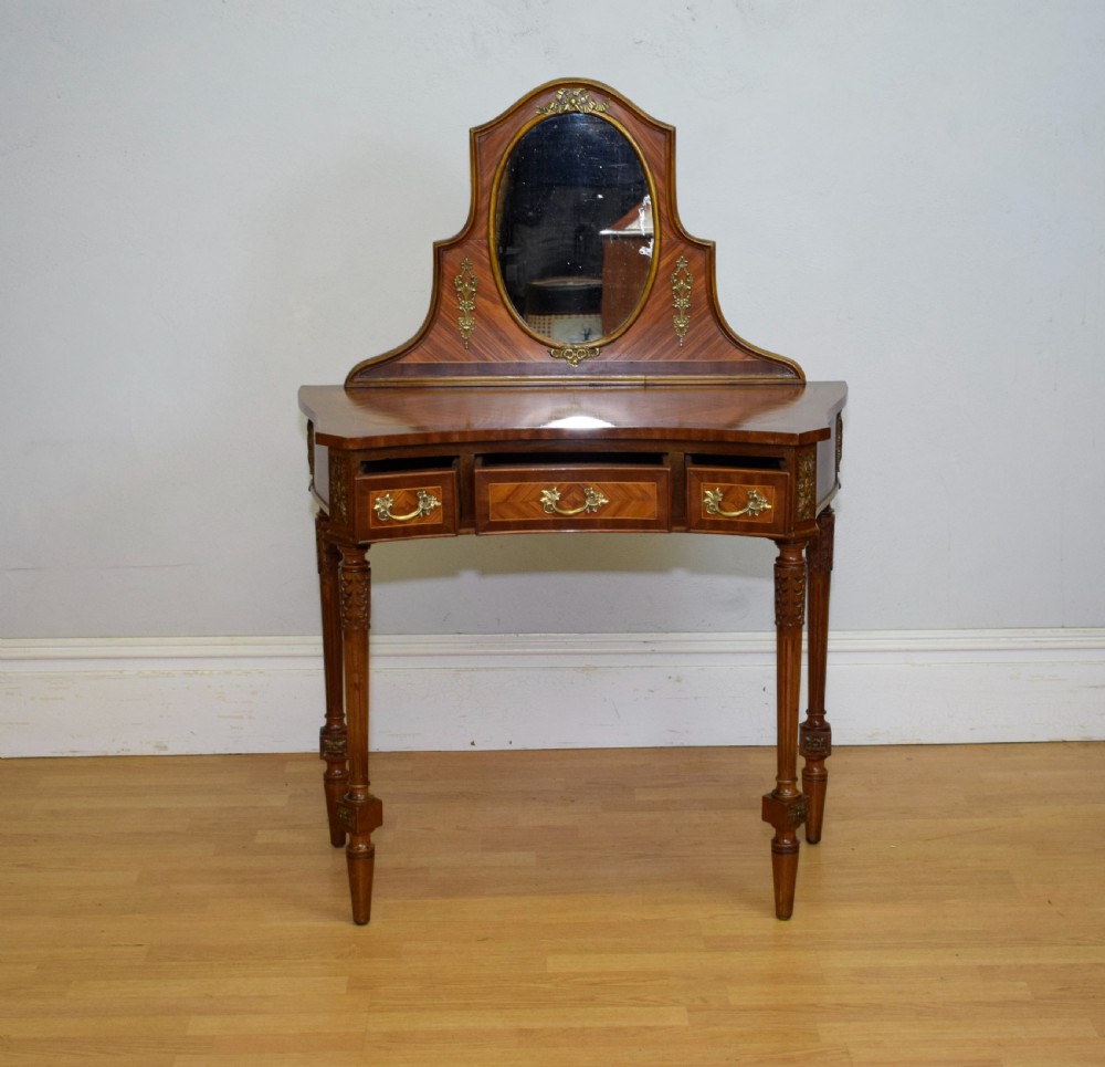 Early 20th Century French Dressing Table View V