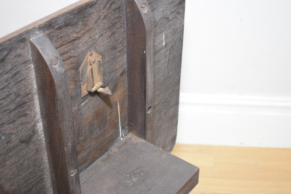 Georgian Period Oak Tripod Table View XVI