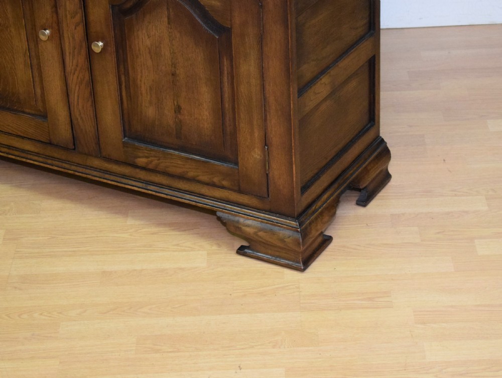 20th Century Oak Dresser & Rack View V