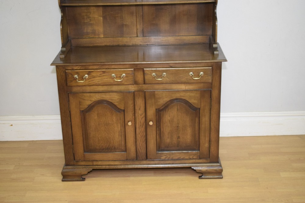 20th Century Oak Dresser & Rack View X