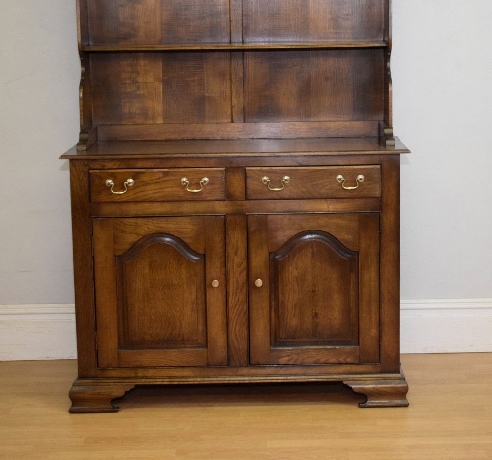20th Century Oak Dresser & Rack View XII