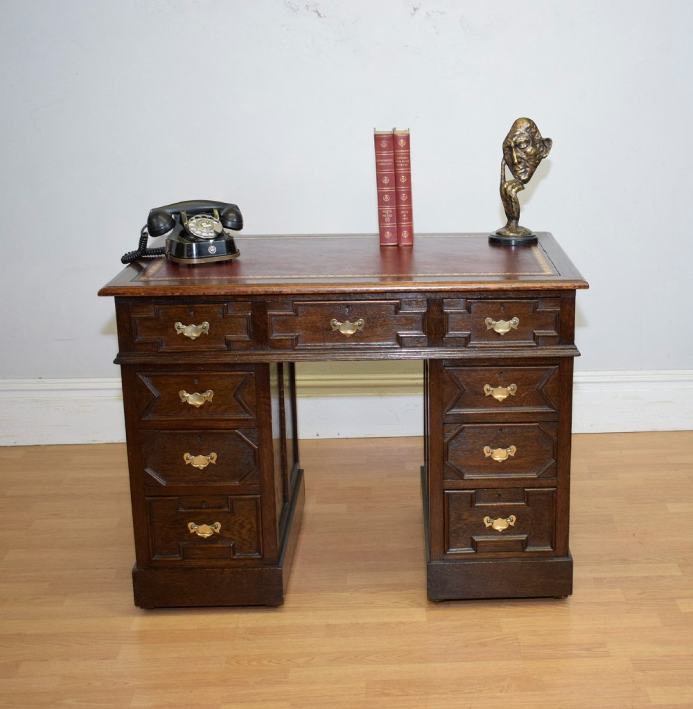 Early 20th Century Oak Desk View III