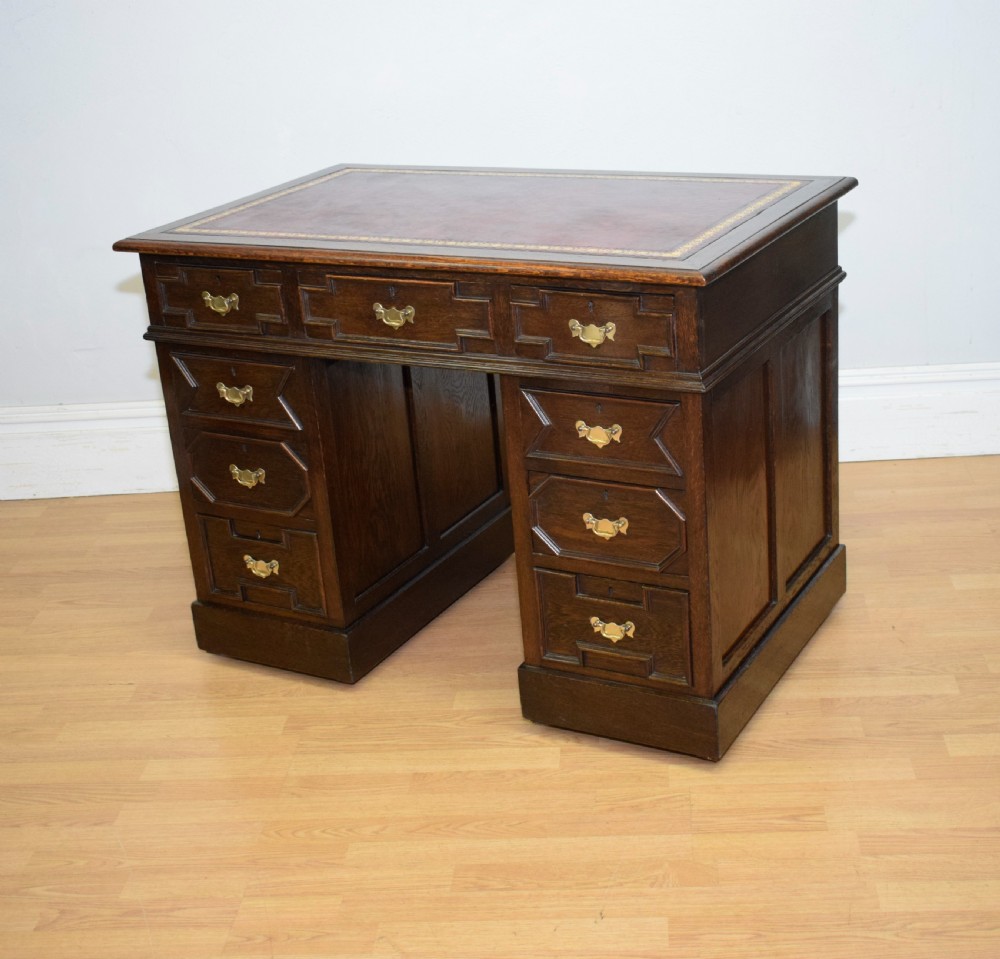 Early 20th Century Oak Desk View VII