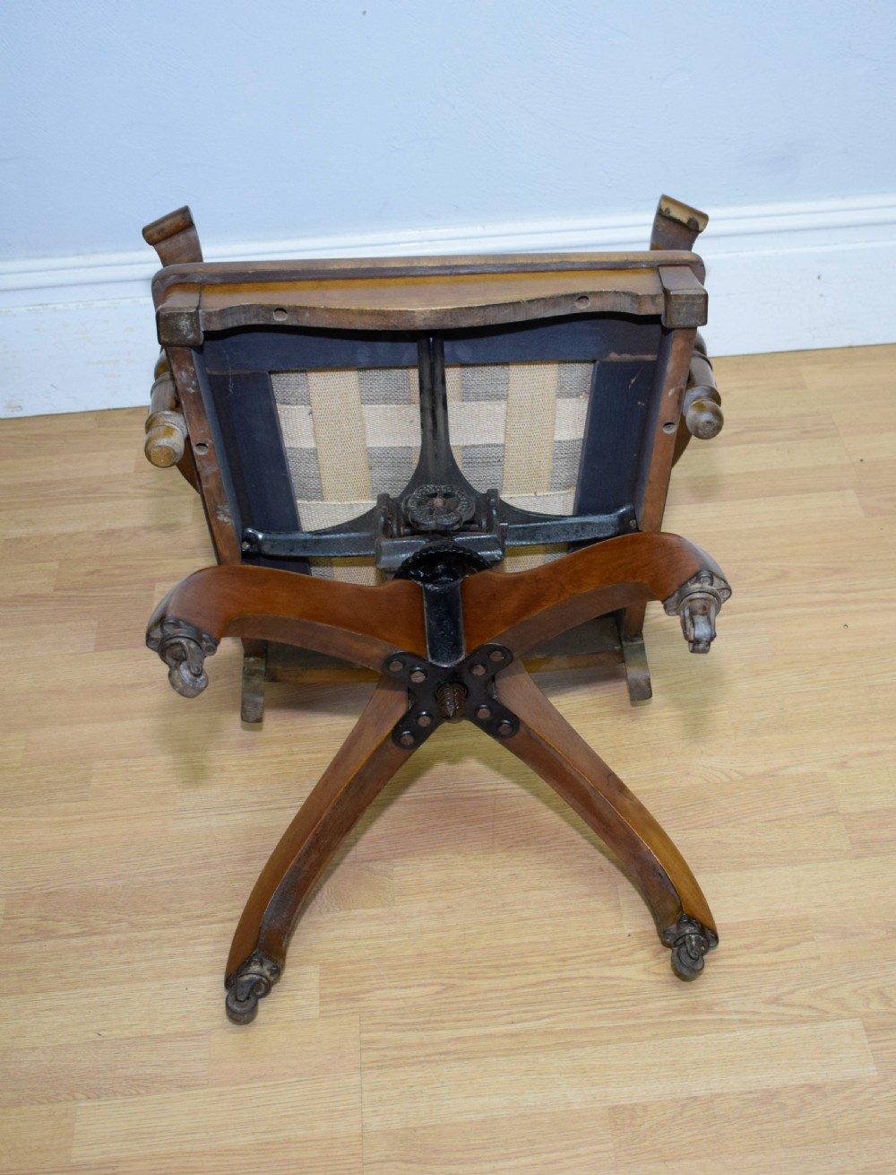 Edwardian Swivel Office Desk Chair View XXV