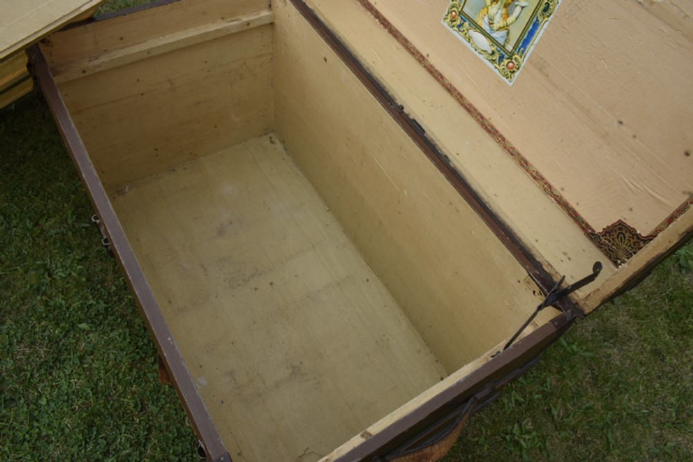 Antique Victorian Travelling Trunk View XVII