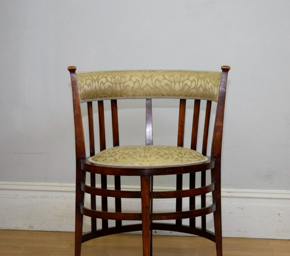 Arts & Crafts Corner Chair View II