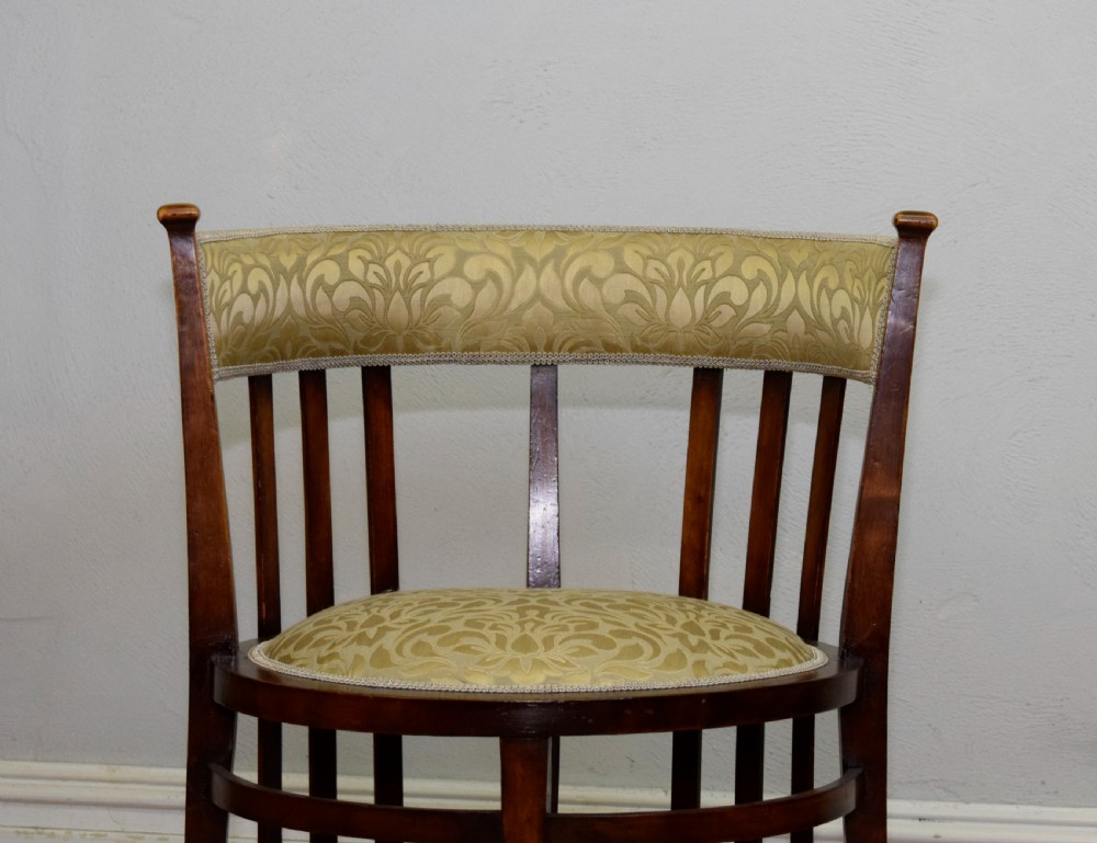 Arts & Crafts Corner Chair View IV