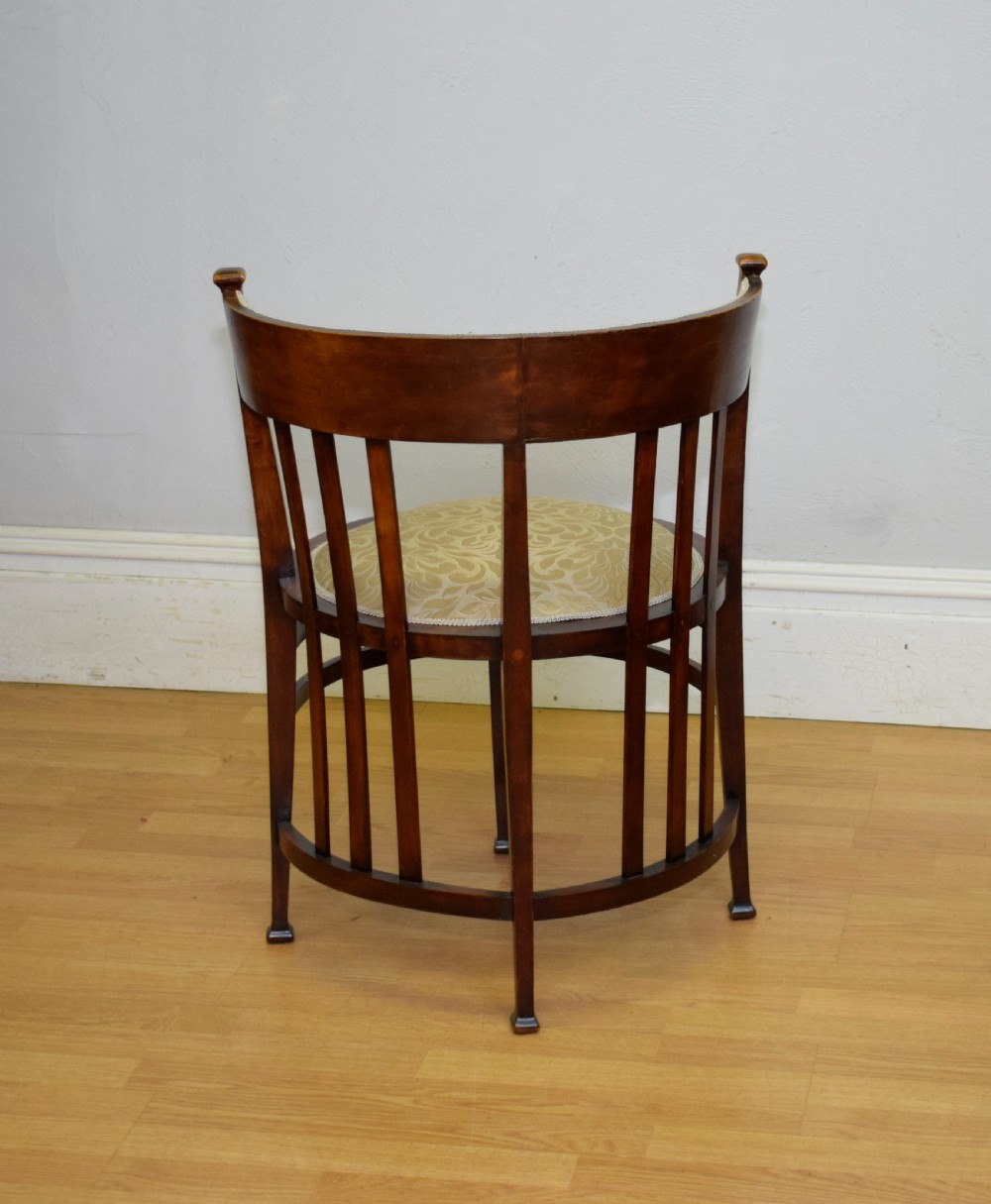 Arts & Crafts Corner Chair View VIII