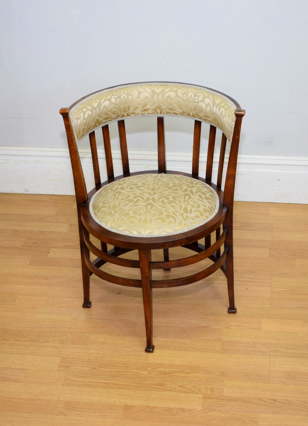 Arts & Crafts Corner Chair View XIII