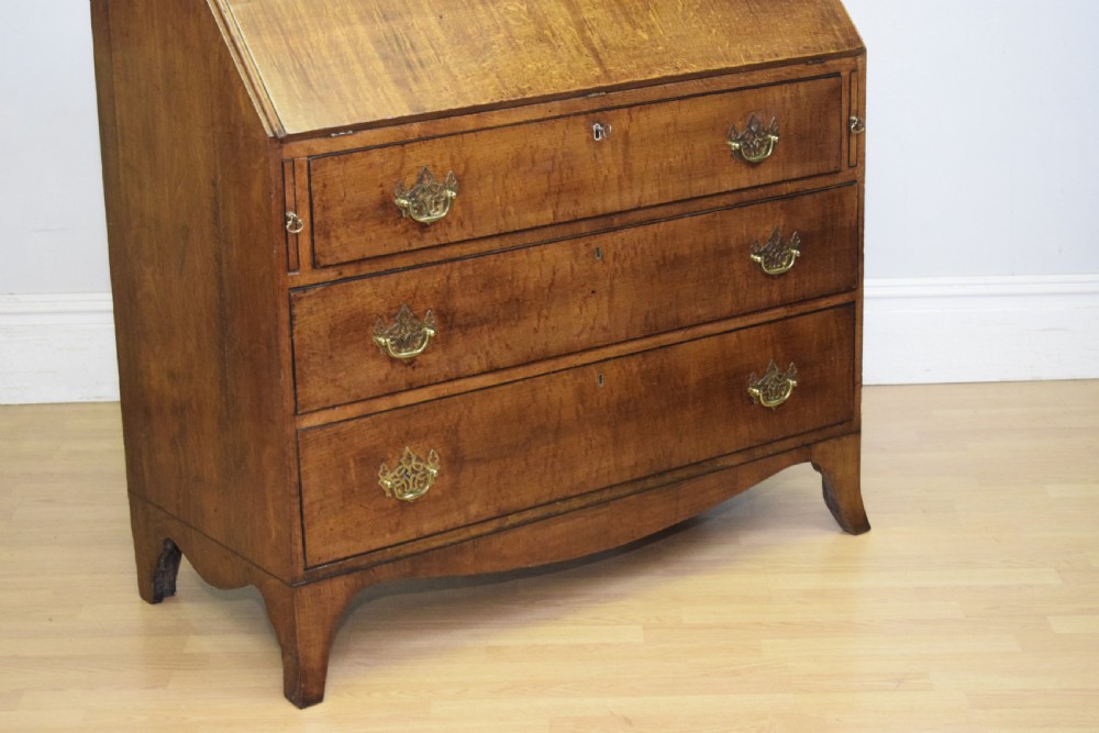 Antique Georgian Period Oak Bureau View XIV