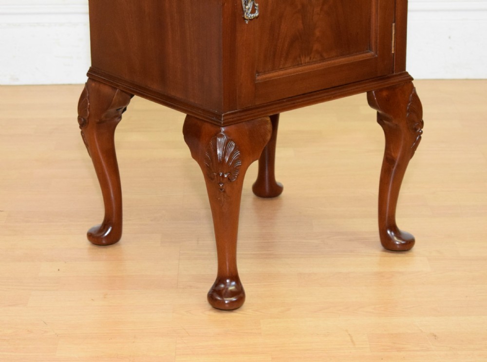Early 20th Century Bedside Cabinet View IV