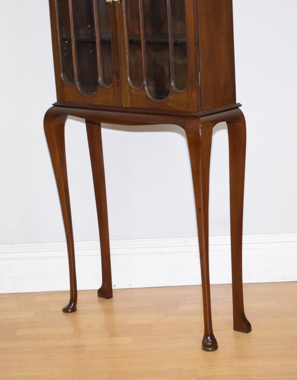 Late Victorian Bookcase on Stand View XVII