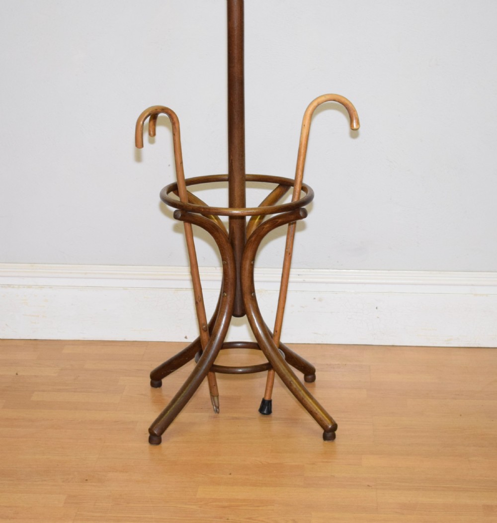 Bentwood Stick Stand View IV