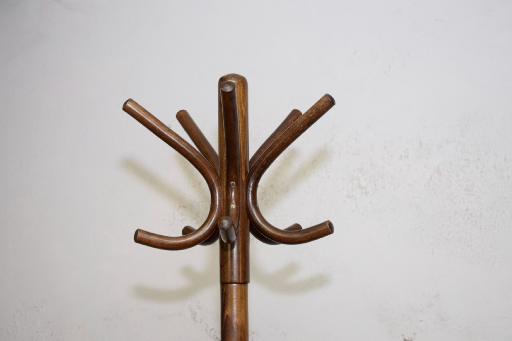 Bentwood Stick Stand View XV