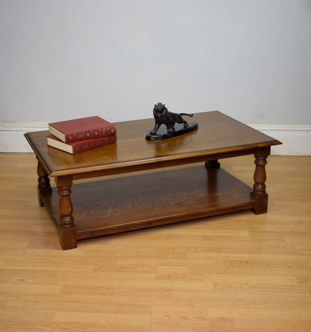 Early 20th Century Oak Coffee Table View IV