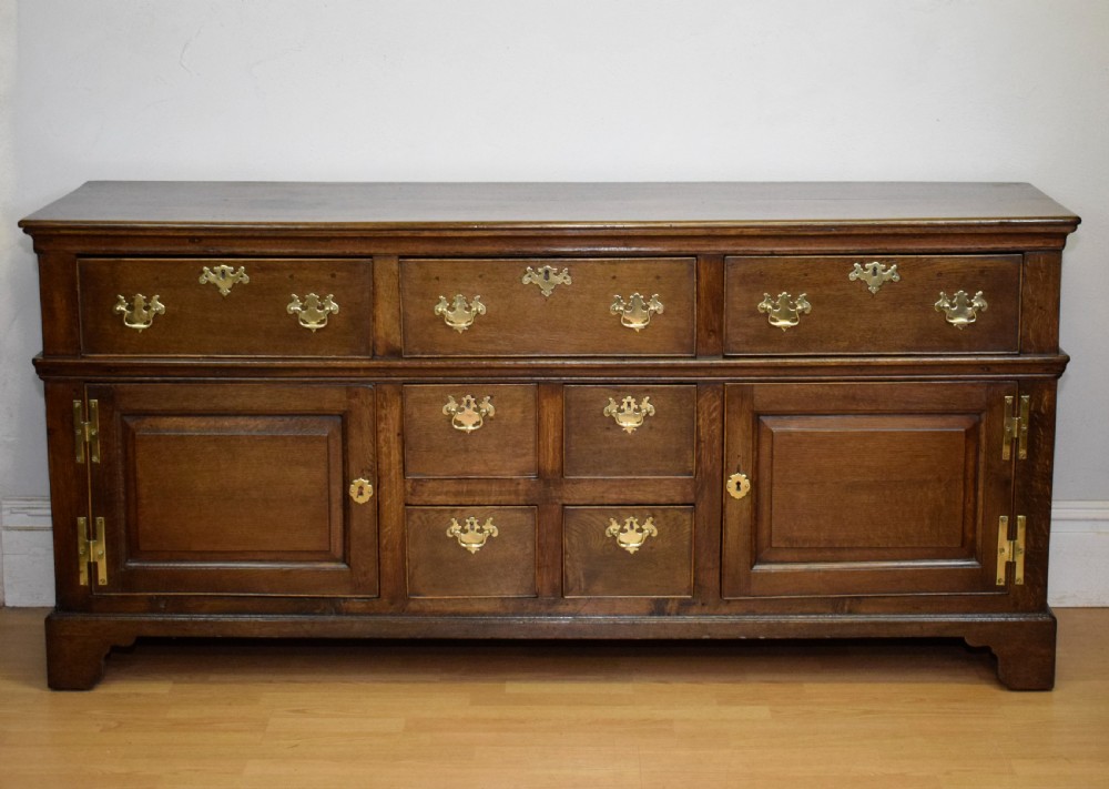 Georgian Period Dresser Base